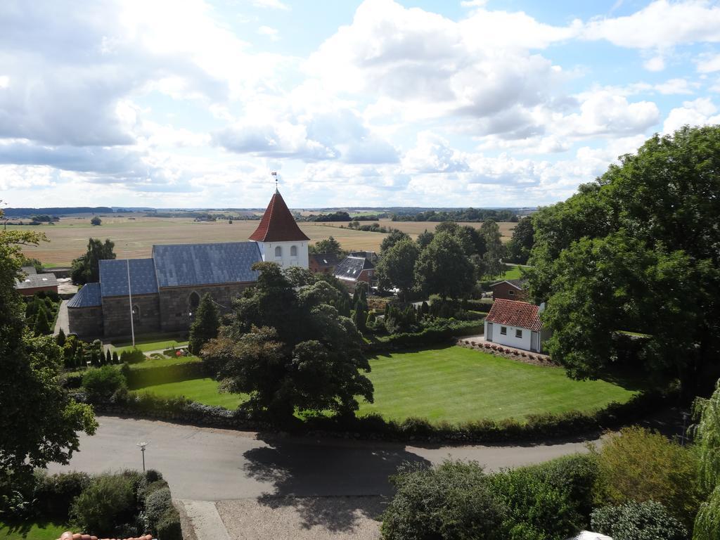 Hovedgård Provstegarden Bed & Breakfast מראה חיצוני תמונה
