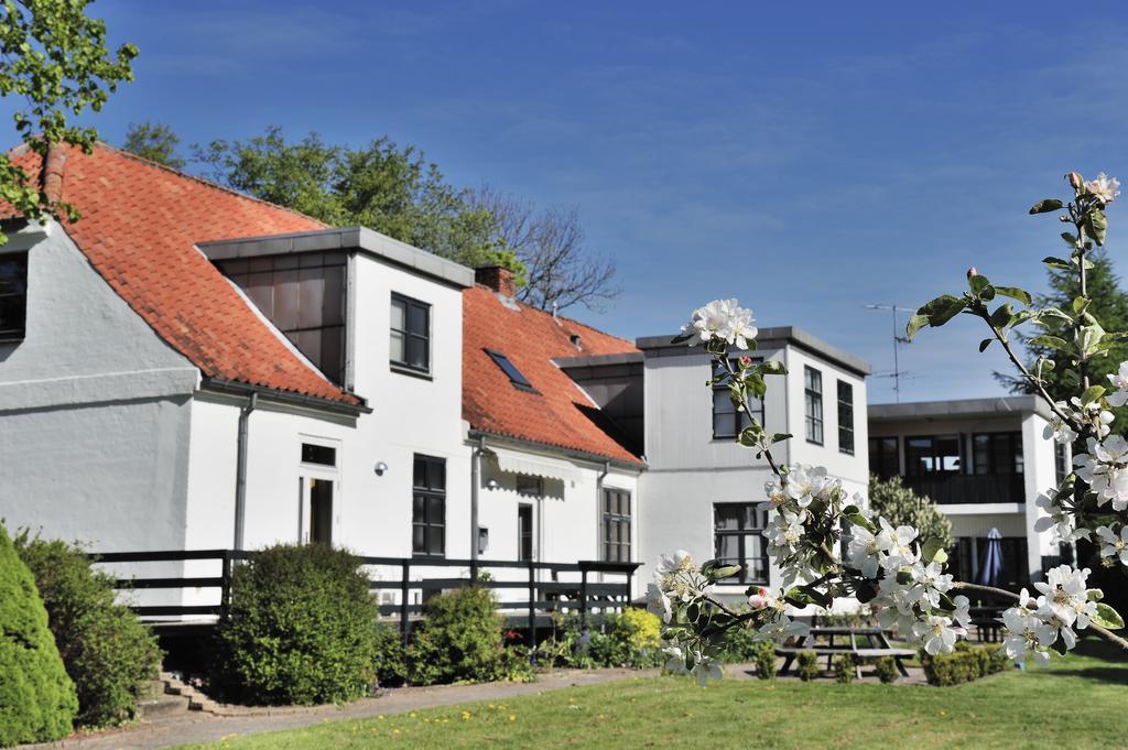 Hovedgård Provstegarden Bed & Breakfast מראה חיצוני תמונה